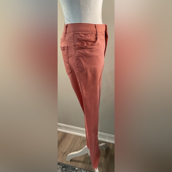 Wit & Wisdom Straight Leg Coral Ankle Jeans - Picture 4 of 9